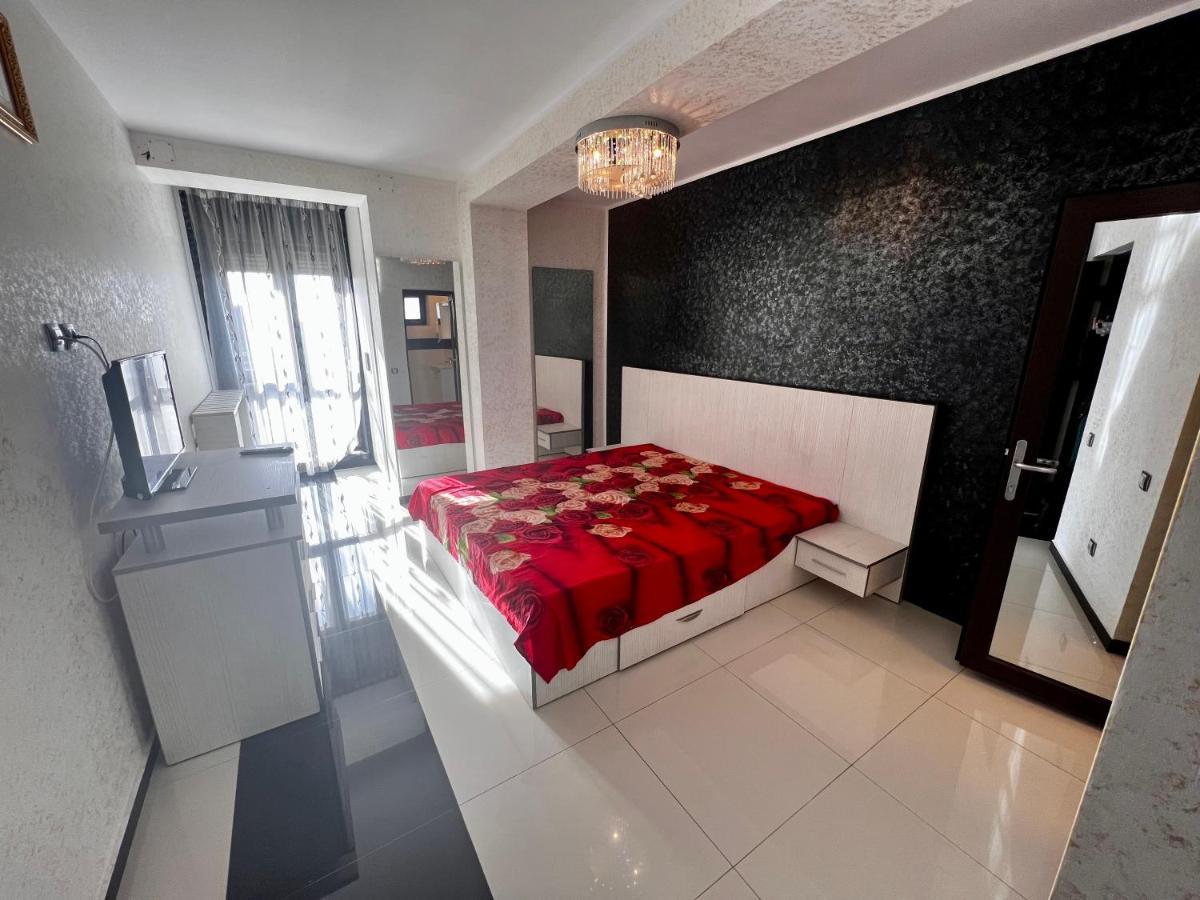 Apartament Zona Fabricii Ford Craiova Luaran gambar
